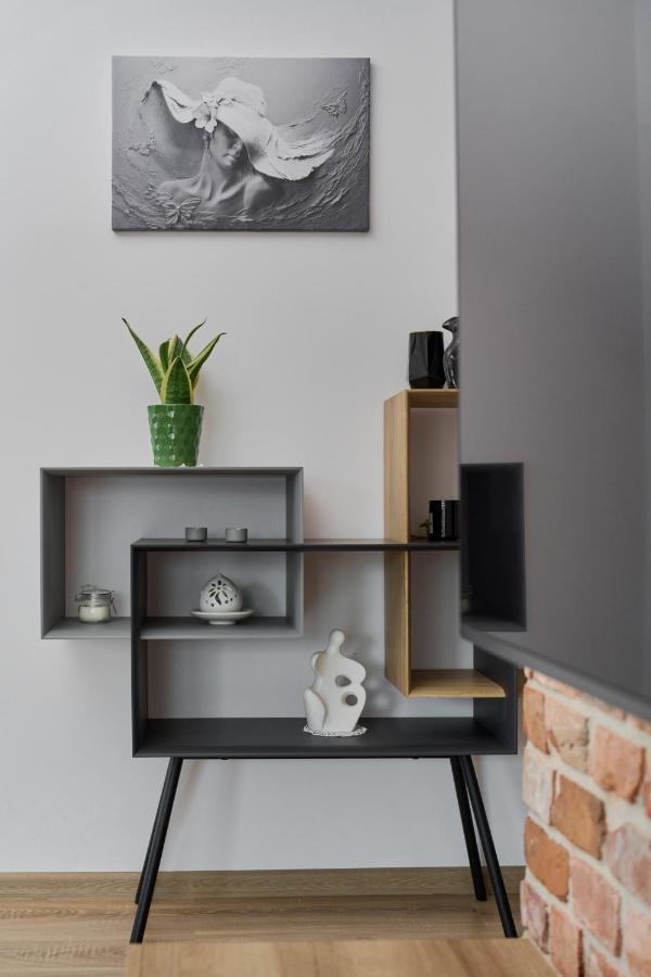 Spacious Apartment With Balcony Near The Slavic Hill Wroclaw By Renters Prestige Luaran gambar