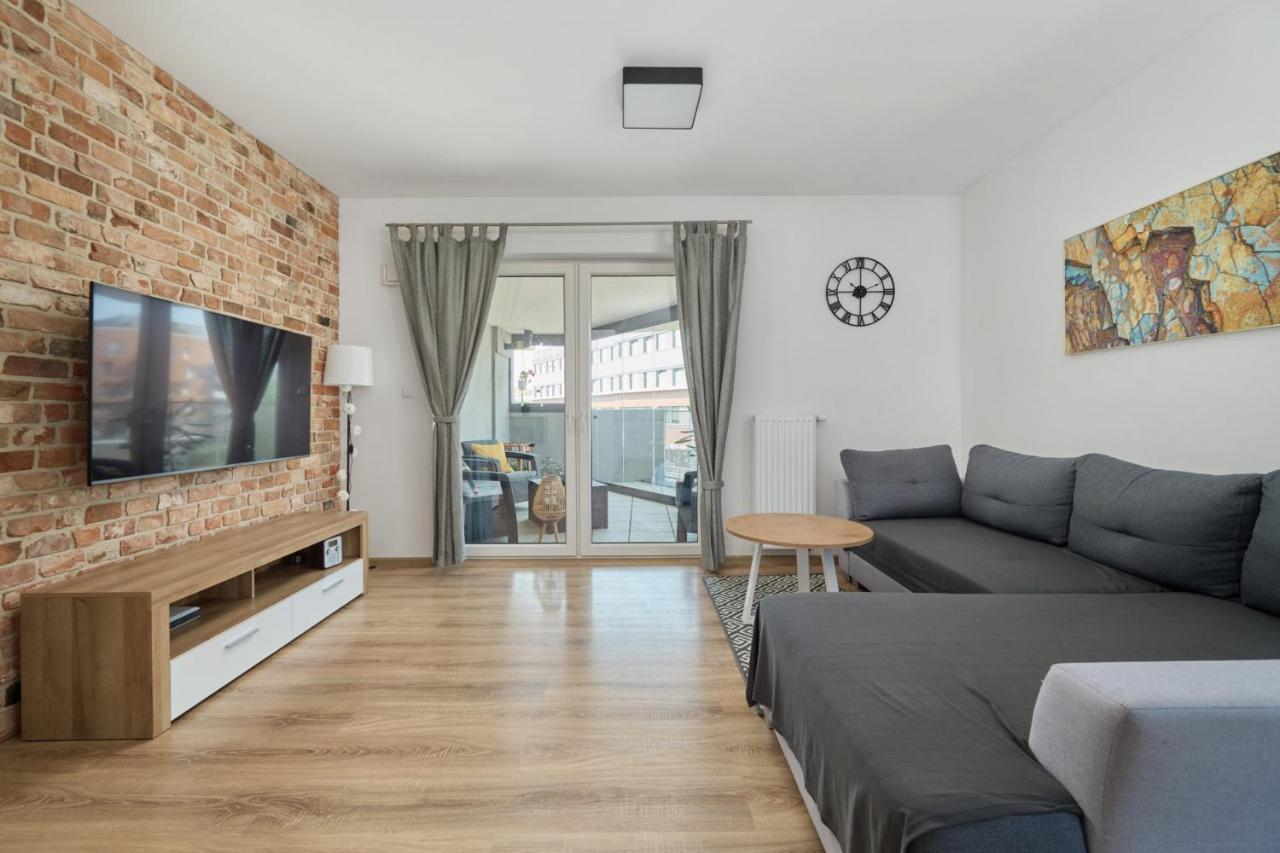 Spacious Apartment With Balcony Near The Slavic Hill Wroclaw By Renters Prestige Luaran gambar